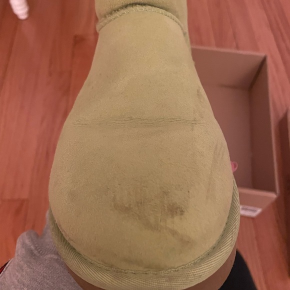 UGG W CLASSIC
SHORT
5825 W / FRN - Picture 4 of 7